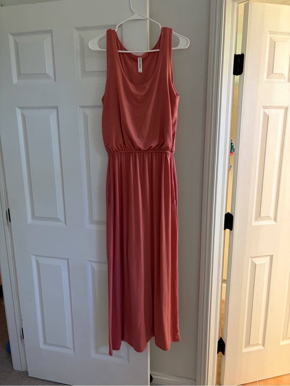 Sleeveless Coral Maxi Dress with Elastic Waist